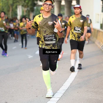 Runner Photo 6421669