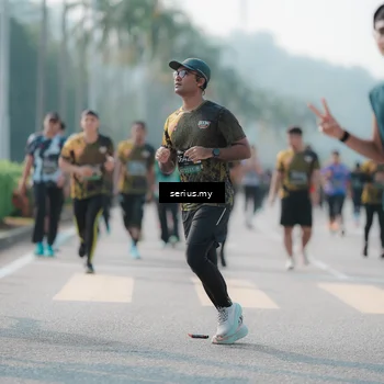 Runner Photo 6421670