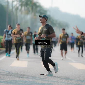 Runner Photo 6421677