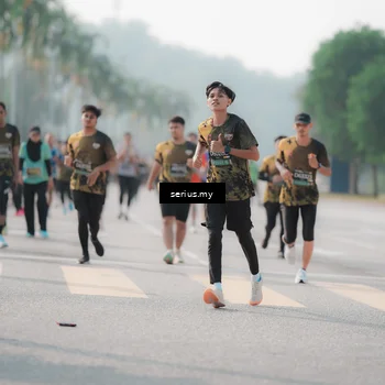 Runner Photo 6421687