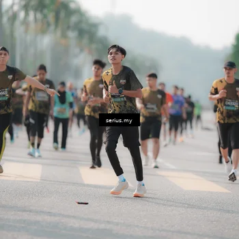 Runner Photo 6421696