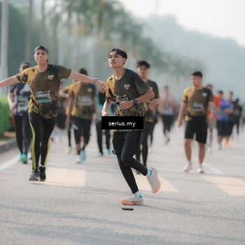 Runner Photo 6421709