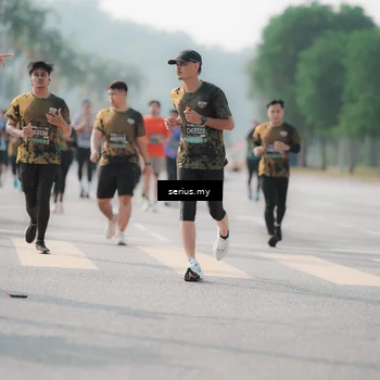 Runner Photo 6421716