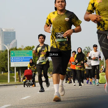 Runner Photo 6421724