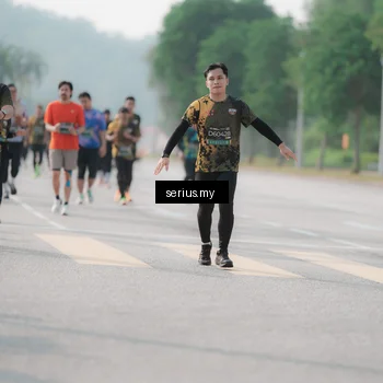 Runner Photo 6421747
