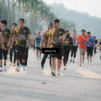 Runner Photo 6421757