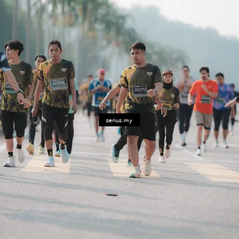 Runner Photo 6421771