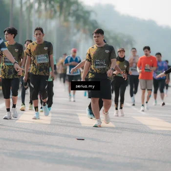 Runner Photo 6421778