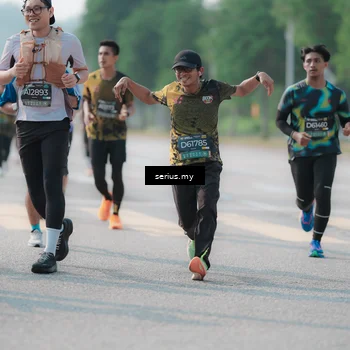 Runner Photo 6421785