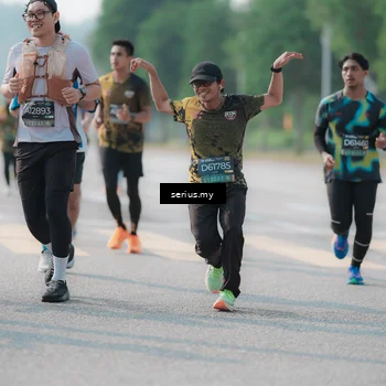Runner Photo 6421789