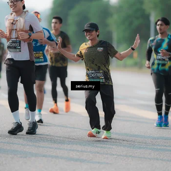 Runner Photo 6421793