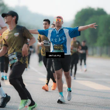 Runner Photo 6421815