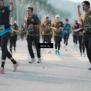 Runner Photo 6421873