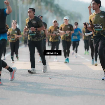 Runner Photo 6421896