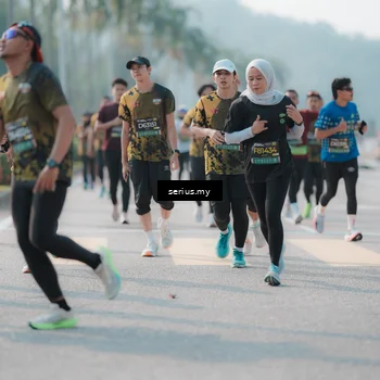 Runner Photo 6421904