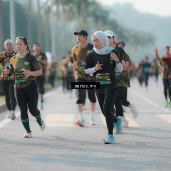 Runner Photo 6421924
