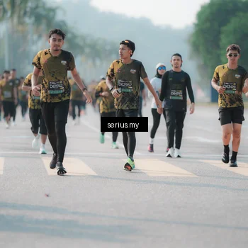 Runner Photo 6421980