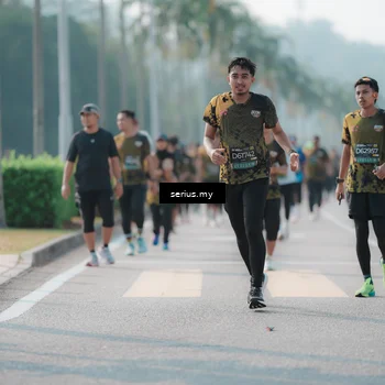 Runner Photo 6421992