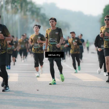 Runner Photo 6422002