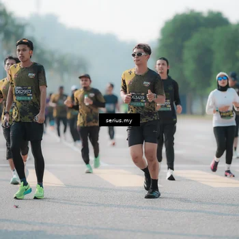 Runner Photo 6422011