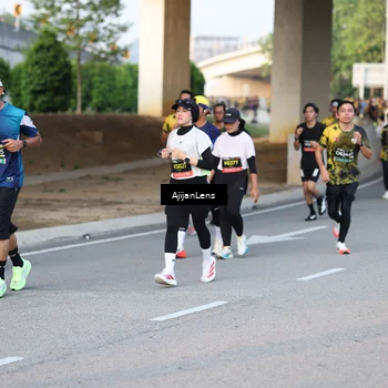 Runner Photo 6422043