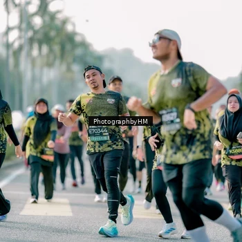 Runner Photo 6422088