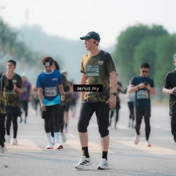 Runner Photo 6422092