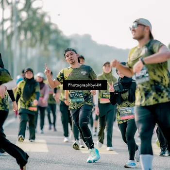 Runner Photo 6422102