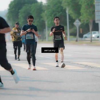 Runner Photo 6422113