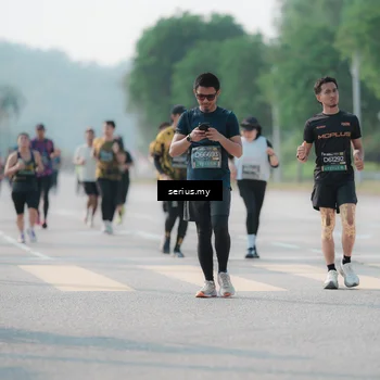Runner Photo 6422144
