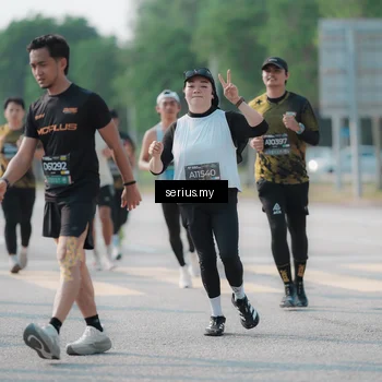 Runner Photo 6422149