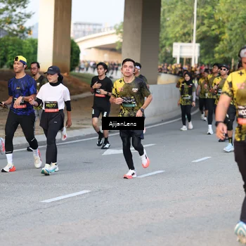 Runner Photo 6422160