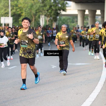 Runner Photo 6422250