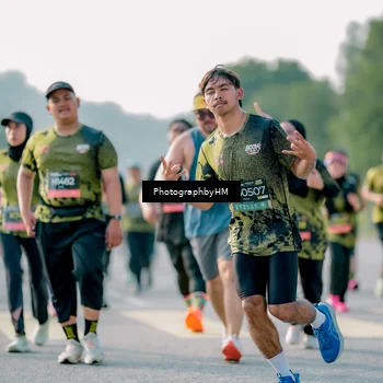 Runner Photo 6422275