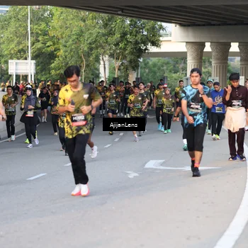 Runner Photo 6422303