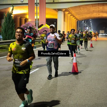Runner Photo 6422305