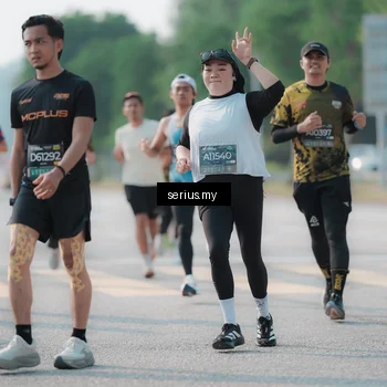 Runner Photo 6422310