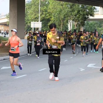 Runner Photo 6422315