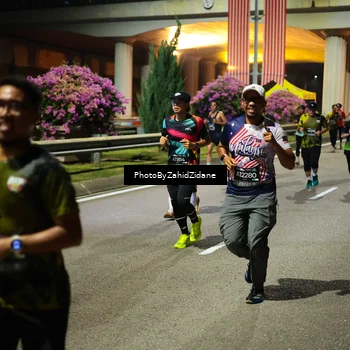 Runner Photo 6422328