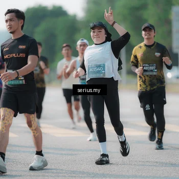 Runner Photo 6422340