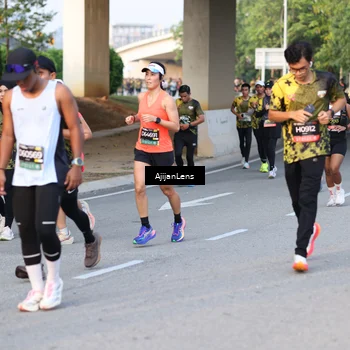 Runner Photo 6422341