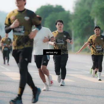 Runner Photo 6422365