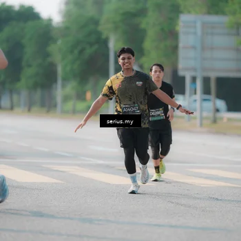 Runner Photo 6422381