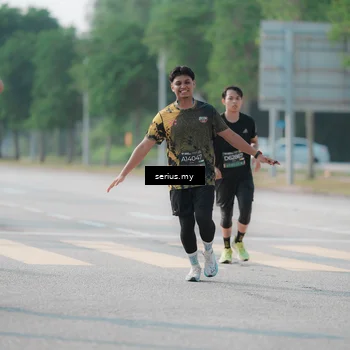 Runner Photo 6422383