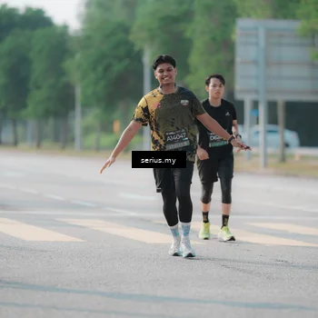 Runner Photo 6422393