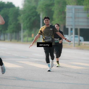 Runner Photo 6422395