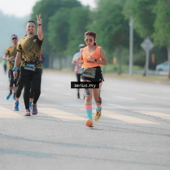 Runner Photo 6422399