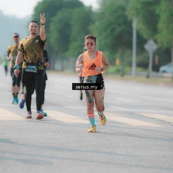 Runner Photo 6422402
