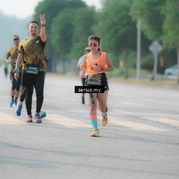 Runner Photo 6422405