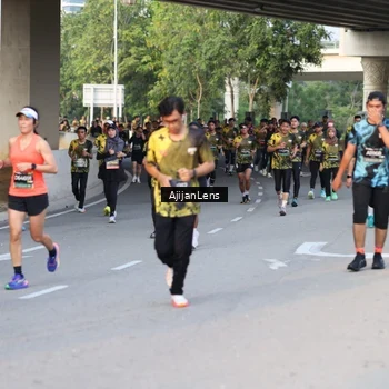 Runner Photo 6422410